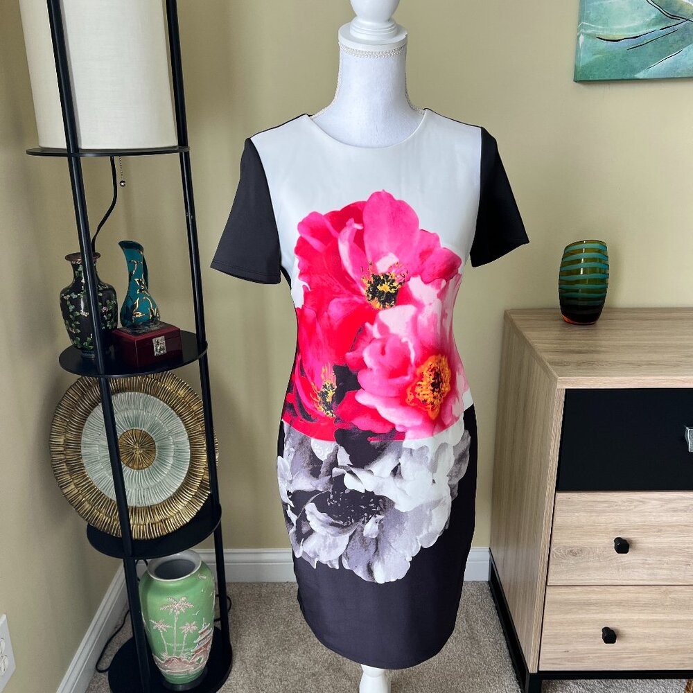 Vince Camuto Flower Center Shift Dress